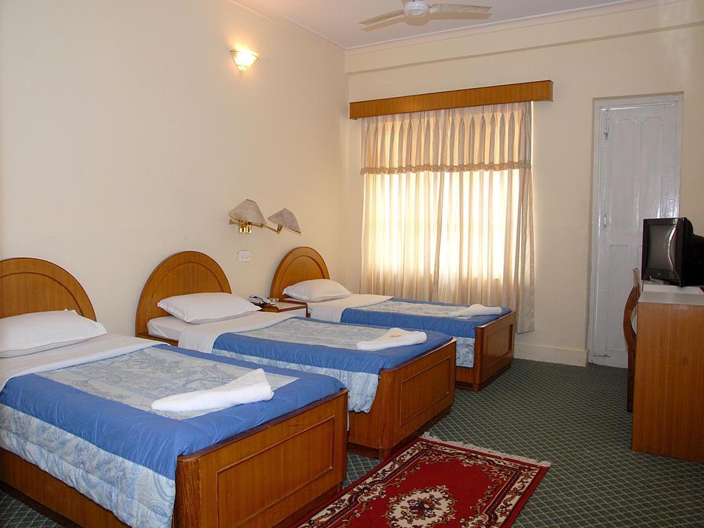 Hotel Blue Heaven Pokhara Eksteriør bilde
